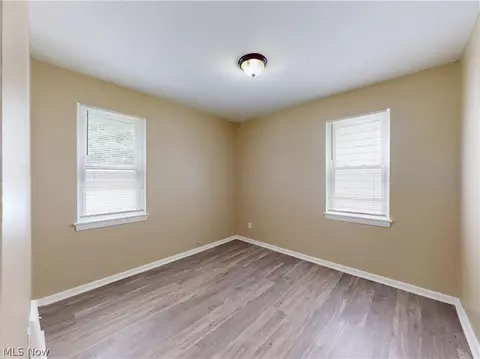 Bedroom - 5353 Thomas St, Maple Heights, OH 44137 photo 3 of 6