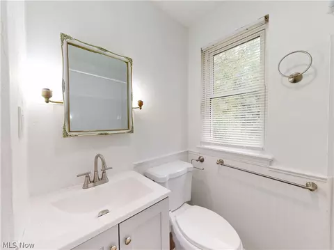 Bath - 5353 Thomas St, Maple Heights, OH 44137 photo 1 of 3