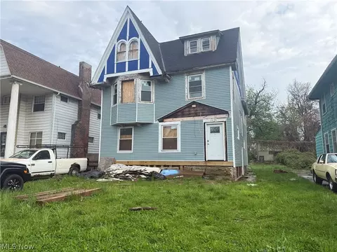 10704 Pasadena Ave, Cleveland, OH 44108
