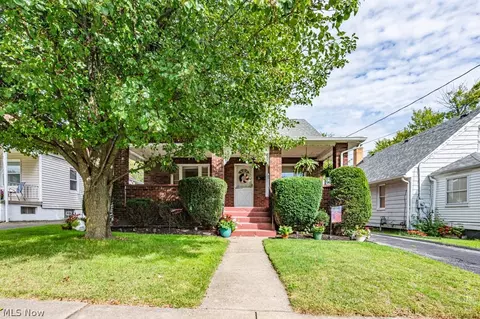 1950 Connecticut Ave, Youngstown, OH 44509