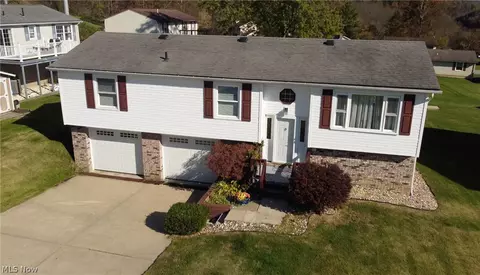 64791 Patterson Hill Rd, Bellaire, OH 43906