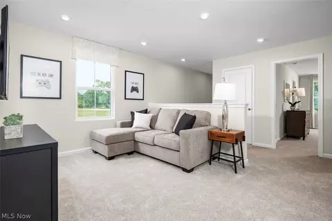 Entry Way - 371 Lily Ln, Elyria, OH 44035 photo 1 of 2