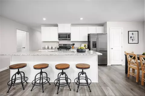 Kitchen - 371 Lily Ln, Elyria, OH 44035 photo 2 of 3