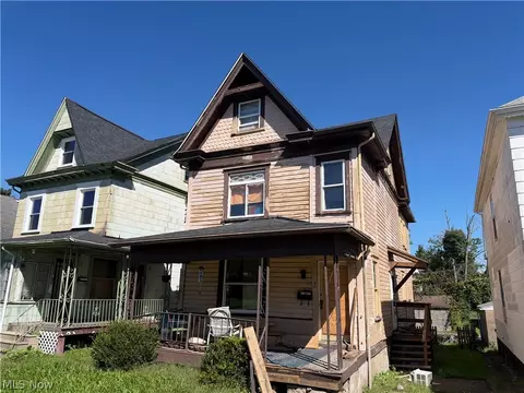 1407 Oregon Ave, Steubenville, OH 43952