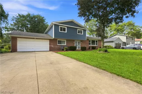 4837 Leigh Ave NW, Canton, OH 44709