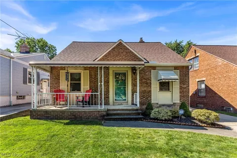 4456 W 57th St, Cleveland, OH 44144