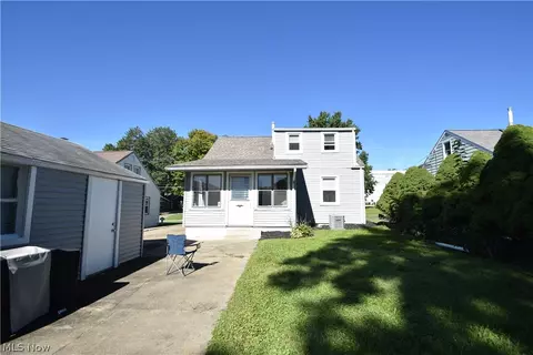 Exterior - 616 Poland Ave, Struthers, OH 44471 photo 2 of 4
