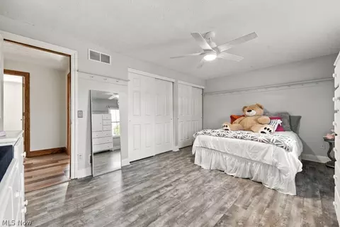 Bedroom - 1332 Beechnut Dr, Akron, OH 44312 photo 1 of 8