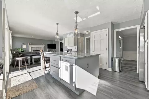Kitchen - 1332 Beechnut Dr, Akron, OH 44312 photo 5 of 6