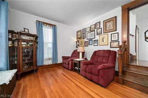 Entry Way - 1032 W 4th St, Lorain, OH 44052 photo 1 of 5