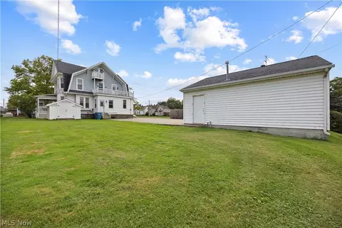 Exterior - 1032 W 4th St, Lorain, OH 44052 photo 4 of 8