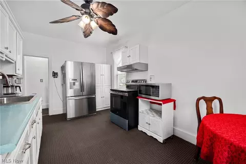 Kitchen - 1032 W 4th St, Lorain, OH 44052 photo 4 of 4