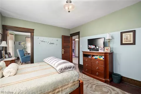 Bedroom - 1032 W 4th St, Lorain, OH 44052 photo 6 of 8
