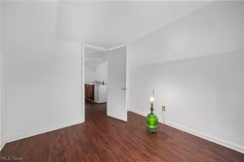 Bedroom - 1032 W 4th St, Lorain, OH 44052 photo 8 of 8