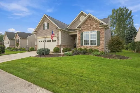 5124 Autumnwood Ln, Brunswick, OH 44212