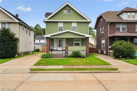 3872 E 40th St, Newburgh Heights, OH 44105