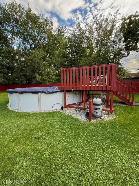 Exterior - 853 W River Rd N, Elyria, OH 44035 photo 5 of 7