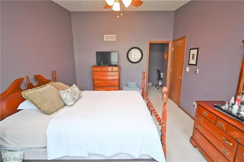 Bedroom - 618 Cathy Ann Dr, Boardman, OH 44512 photo 9 of 9