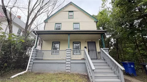 10404 Grandview Ave, Cleveland, OH 44104