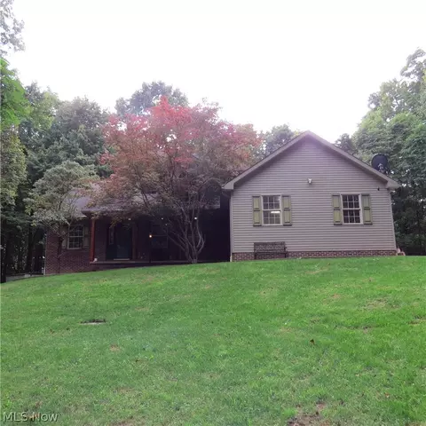 1320 Clay Rd NW, Dellroy, OH 44620