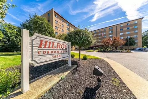 18501 Hilliard Blvd #413, Rocky River, OH 44116