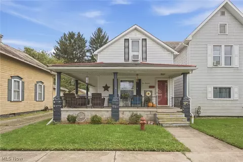 214 Front Ave SE, New Philadelphia, OH 44663