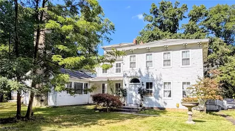 25390 Nobottom Rd, Olmsted Twp, OH 44138