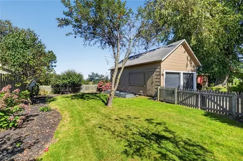 Exterior - 1101 Walnut Blvd, Ashtabula, OH 44004 photo 6 of 10