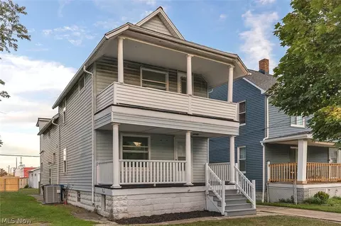 1567 Coutant Ave, Lakewood, OH 44107
