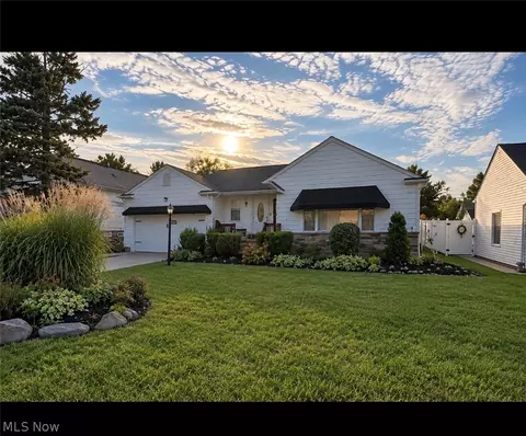 4521 Longleaf Rd, Warrensville Heights, OH 44128