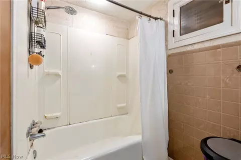 Bath - 105107 E 109 E Ohio Ave, Sebring, OH 44672 photo 6 of 6