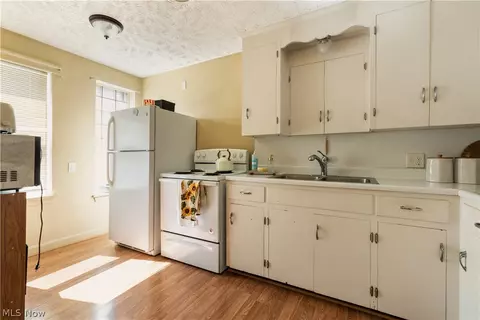 Kitchen - 105107 E 109 E Ohio Ave, Sebring, OH 44672 photo 1 of 5