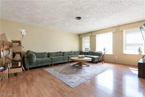 Living - 105107 E 109 E Ohio Ave, Sebring, OH 44672 photo 1 of 6