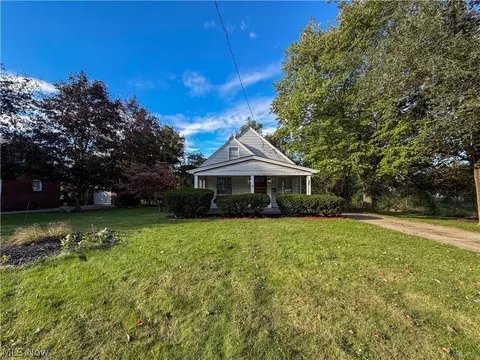 426 E Laclede Ave, Youngstown, OH 44507
