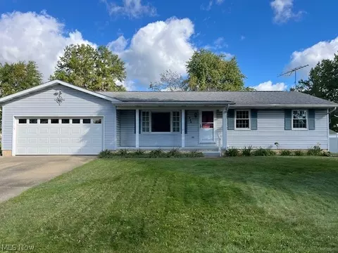 768 Tamwood Dr, Canal Fulton, OH 44614