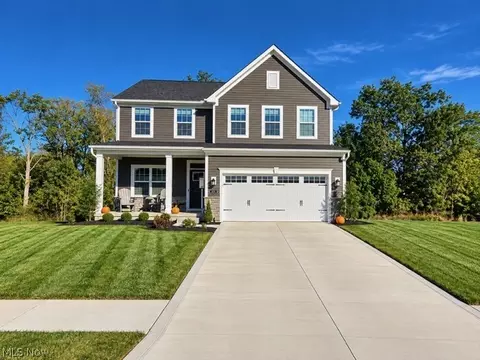 1047 Ashford Ct, Columbia Station, OH 44028