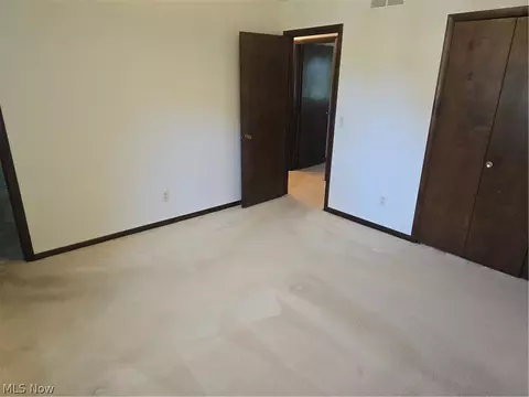 Bedroom - 187 Crestview Dr, Elyria, OH 44035 photo 8 of 8