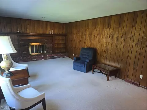 Living - 187 Crestview Dr, Elyria, OH 44035 photo 2 of 5