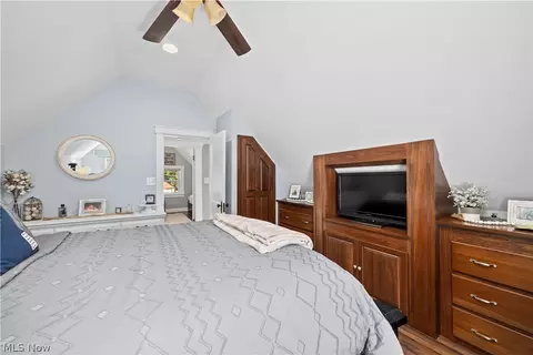 Bedroom - 41825 Adelbert St, Elyria, OH 44035 photo 7 of 10