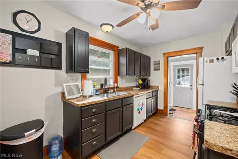 Entry Way - 41825 Adelbert St, Elyria, OH 44035 photo 1 of 3