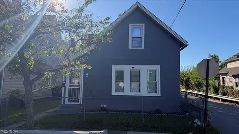 3178 W 54th St, Cleveland, OH 44102