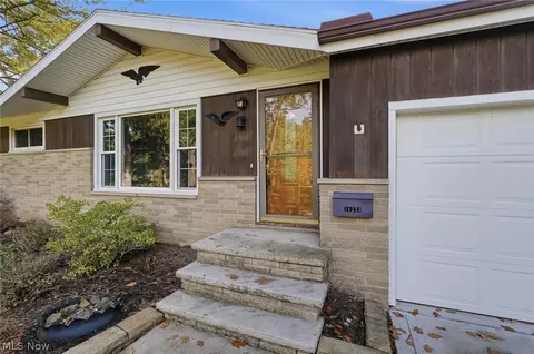 16233 Bennett Rd, North Royalton, OH 44133
