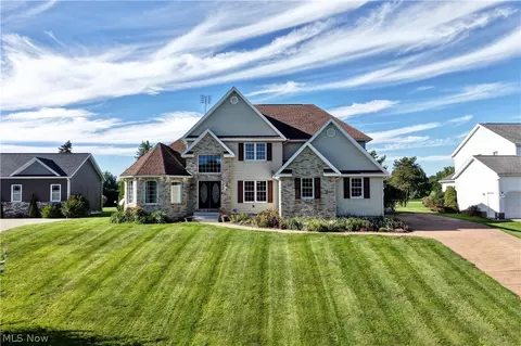 161 Wedgewood Ln NE, Carrollton, OH 44615