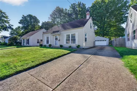 268 Jennings Ave, Cuyahoga Falls, OH 44221