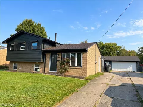 Exterior - 793 Georgetown Ave, Elyria, OH 44035 photo 9 of 9