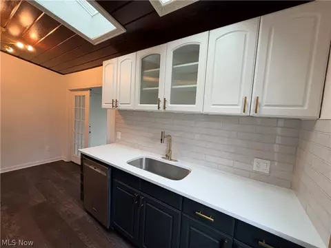 Kitchen - 793 Georgetown Ave, Elyria, OH 44035 photo 3 of 4