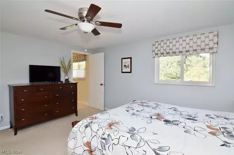 Bedroom - 37216 Deer Run, Solon, OH 44139 photo 2 of 8
