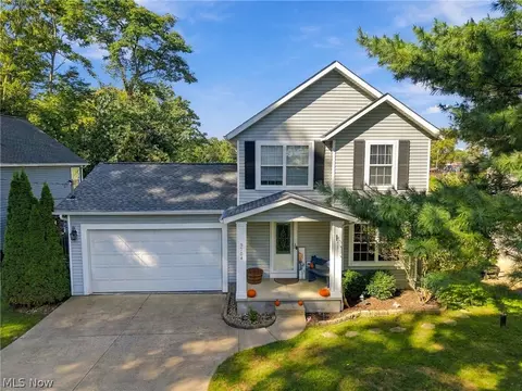 Exterior - 3704 N Viona Dr, Akron, OH 44319 photo 6 of 13