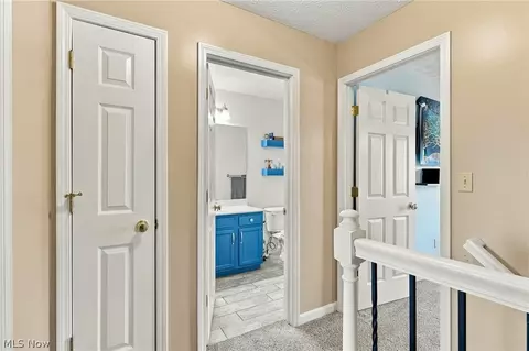 Entry Way - 3704 N Viona Dr, Akron, OH 44319 photo 3 of 3