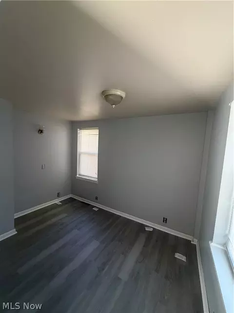 15 E 2nd St, Niles, OH 44446 photo 8